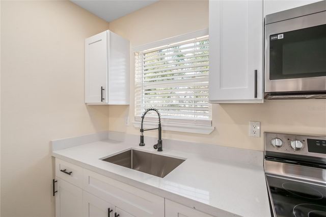 5365 W HIGHWAY 40, Ocala, FL 34482