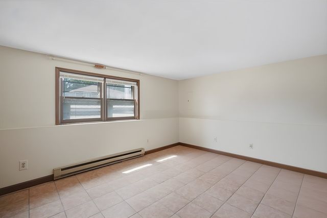 4 Baril Ln, Chicopee, MA 01013