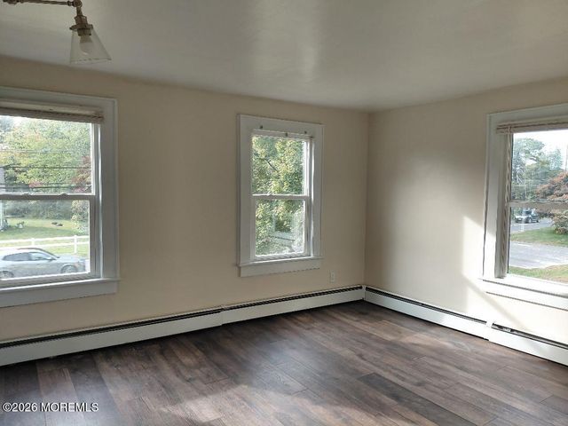 675 Clifton Avenue, Toms River, NJ 08753