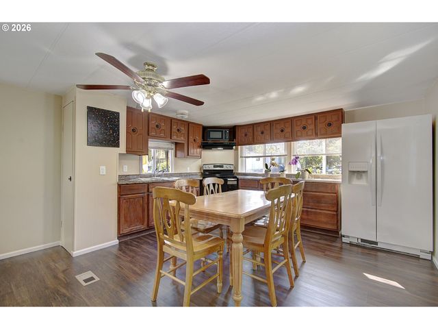 3921 E FOURTH PLAIN Blvd 45, Vancouver, WA 98661