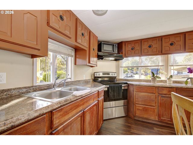 3921 E FOURTH PLAIN Blvd 45, Vancouver, WA 98661