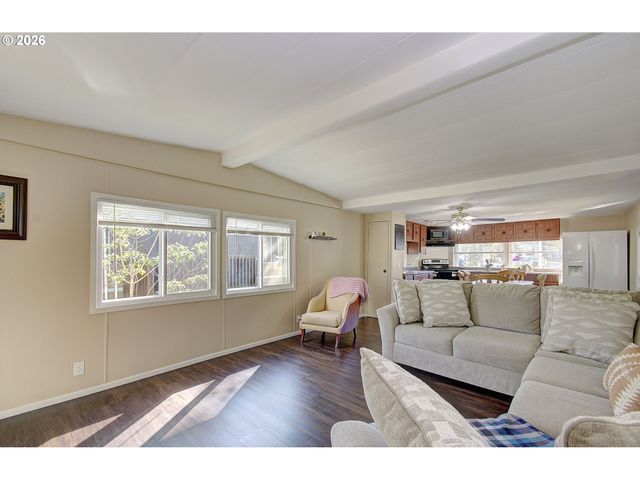 3921 E FOURTH PLAIN Blvd 45, Vancouver, WA 98661