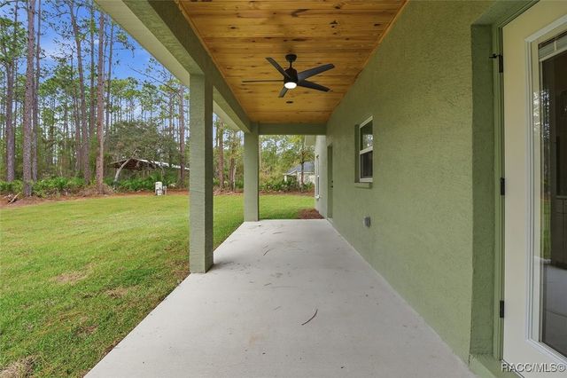 11608 W Dragonhead Drive, Crystal River, FL 34428