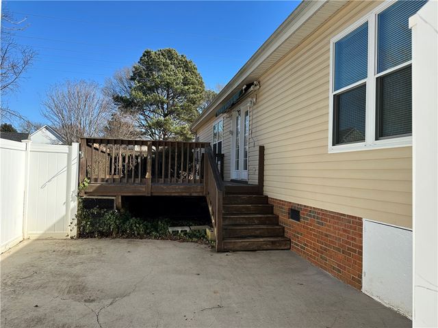 112 Jester Court, Williamston, SC 29697