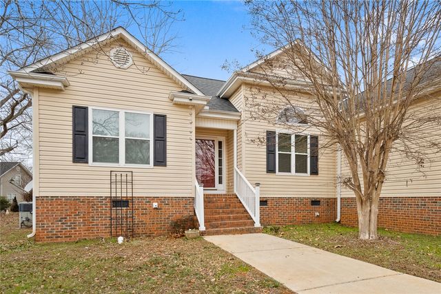 112 Jester Court, Williamston, SC 29697