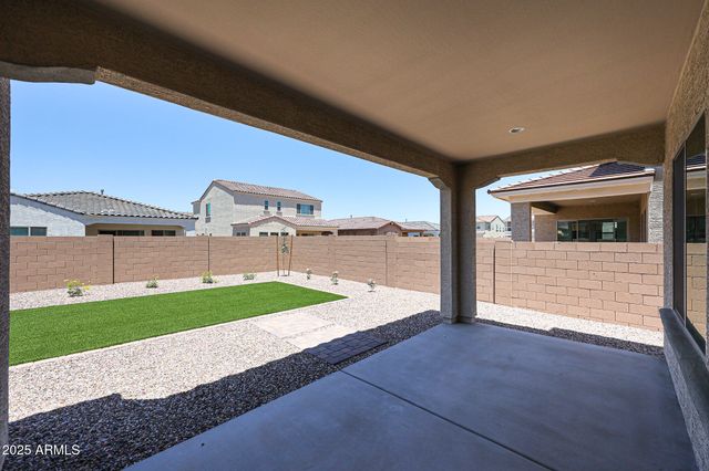 7662 W Crabapple Drive, Peoria, AZ 85383