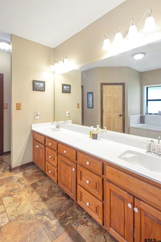 6233 Curtis Black Rd, Hallsville, TX 75650