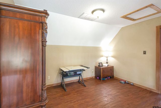 6233 Curtis Black Rd, Hallsville, TX 75650