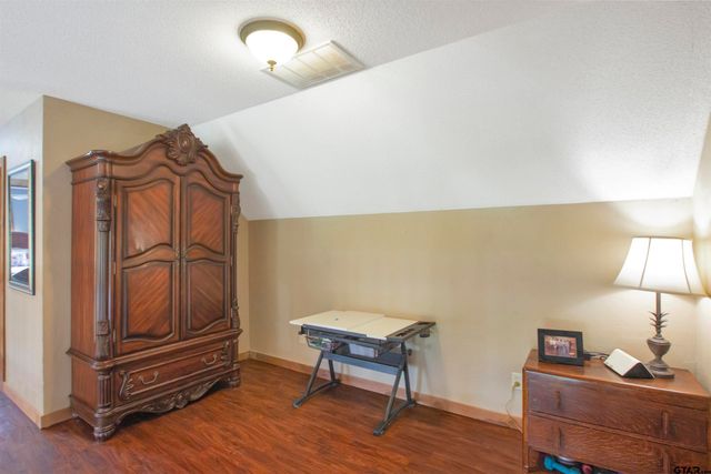 6233 Curtis Black Rd, Hallsville, TX 75650
