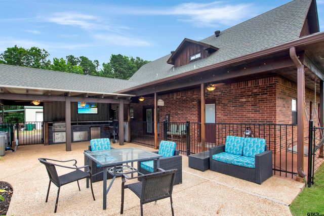 6233 Curtis Black Rd, Hallsville, TX 75650