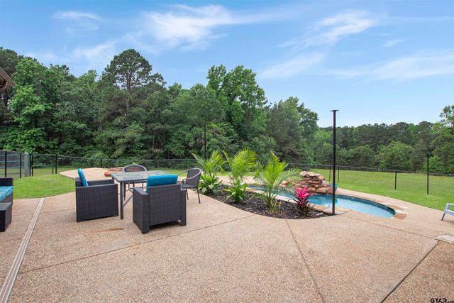 6233 Curtis Black Rd, Hallsville, TX 75650