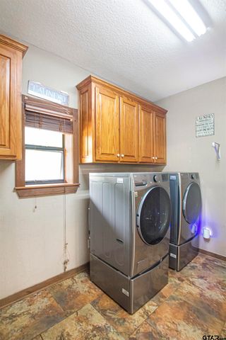 6233 Curtis Black Rd, Hallsville, TX 75650