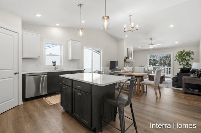 251 Hickory Valley Drive, Kalamazoo, MI 49009