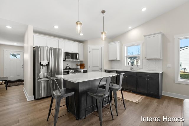 251 Hickory Valley Drive, Kalamazoo, MI 49009