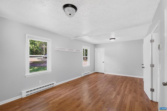 2112 CARPENTERS MILL RD, Barboursville, VA 22923