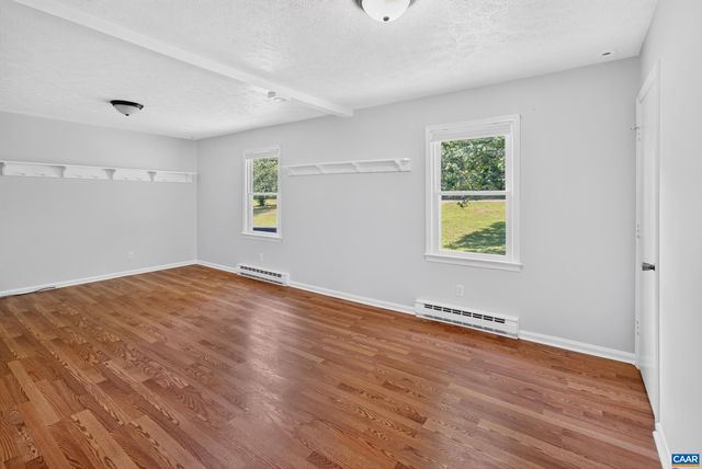 2112 CARPENTERS MILL RD, Barboursville, VA 22923