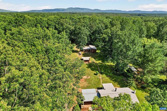 2112 CARPENTERS MILL RD, Barboursville, VA 22923