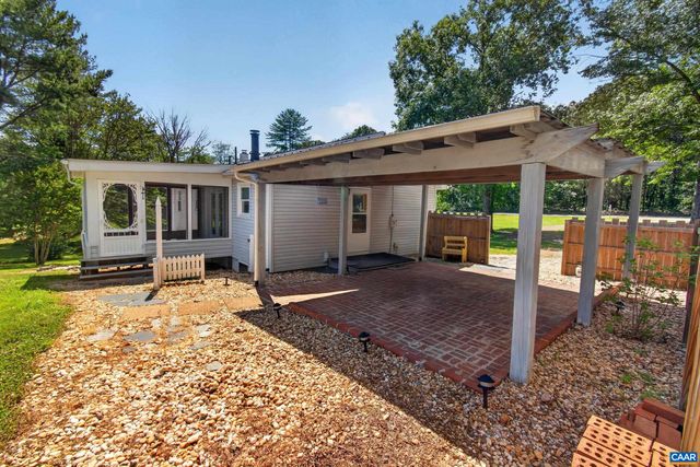 2112 CARPENTERS MILL RD, Barboursville, VA 22923
