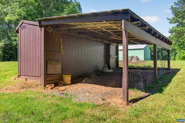 2112 CARPENTERS MILL RD, Barboursville, VA 22923