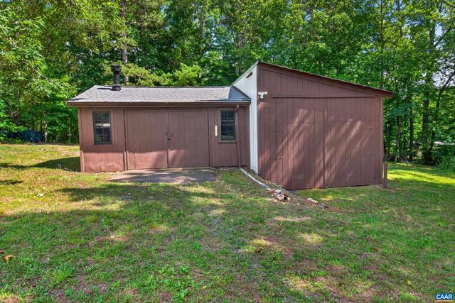 2112 CARPENTERS MILL RD, Barboursville, VA 22923