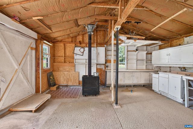 2112 CARPENTERS MILL RD, Barboursville, VA 22923