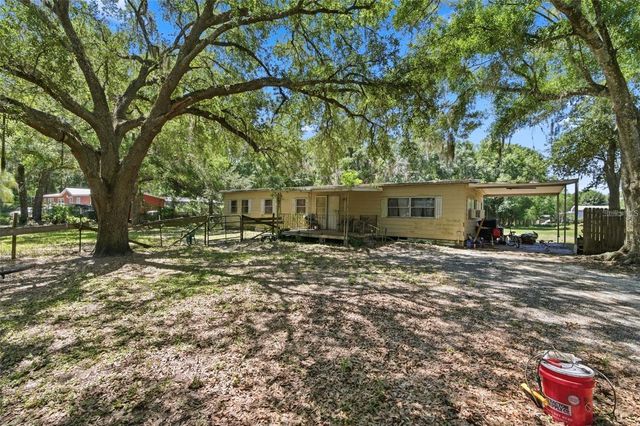 17214 CHINABERRY ROAD, Lutz, FL 33558
