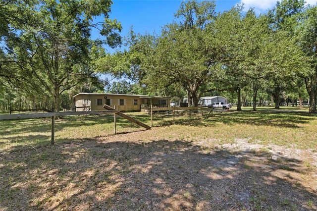 17214 CHINABERRY ROAD, Lutz, FL 33558