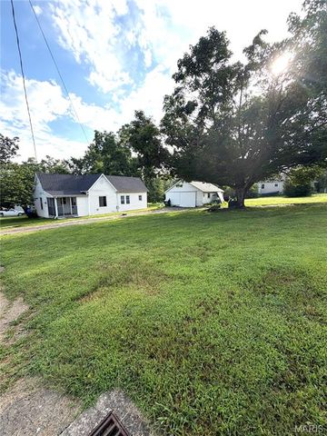 811 Andrews Street, Fredericktown, MO 63645