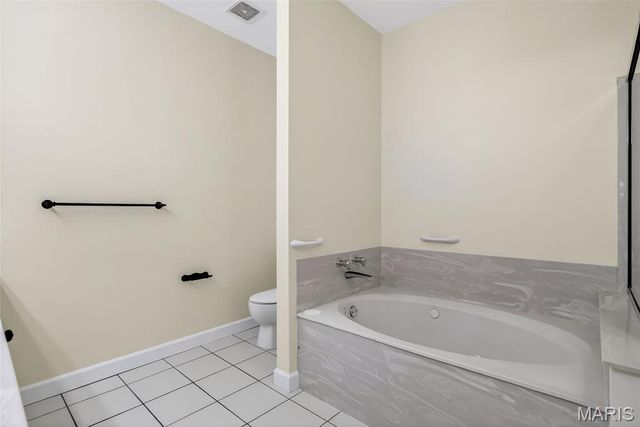 13115 Mill Crossing Court 205, St Louis, MO 63141