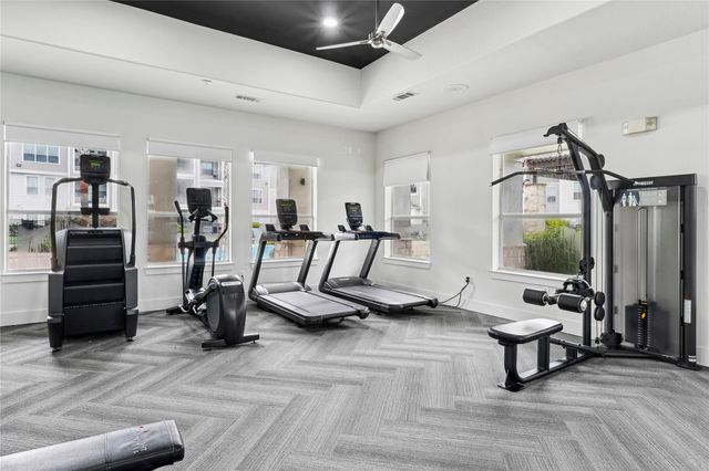 14807 Woodland Hills Drive 1304, Houston, TX 77396