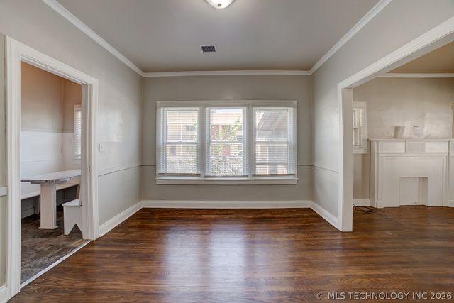 2520 E 7th Street, Tulsa, OK 74104