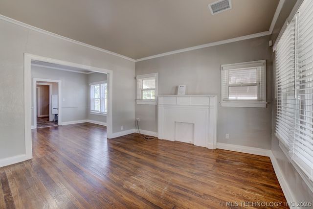 2520 E 7th Street, Tulsa, OK 74104