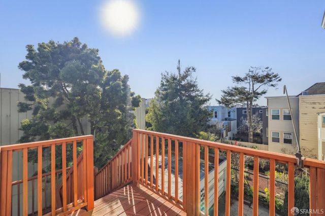 1019 Lincoln Way, San Francisco, CA 94122