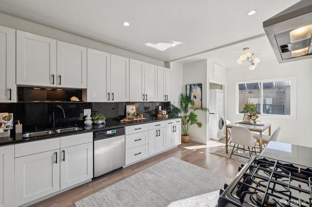 1019 Lincoln Way, San Francisco, CA 94122