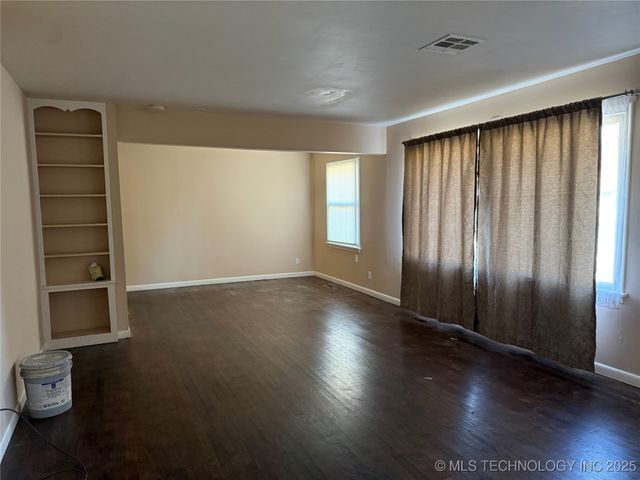 3301 Harvey Road, Bartlesville, OK 74006