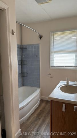 3301 Harvey Road, Bartlesville, OK 74006