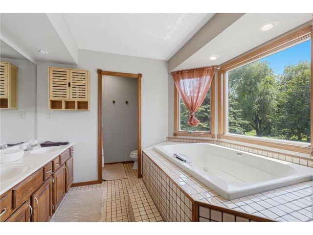 591 Spurline Circle, Hudson, WI 54016