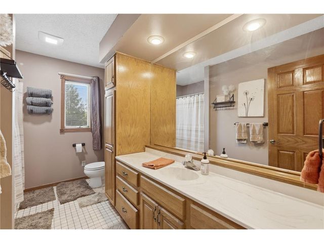 591 Spurline Circle, Hudson, WI 54016