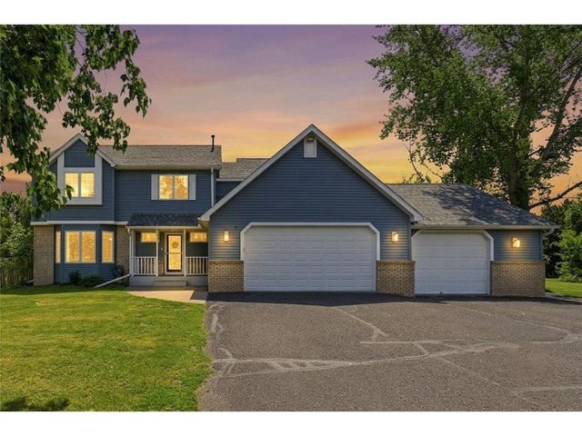 591 Spurline Circle, Hudson, WI 54016
