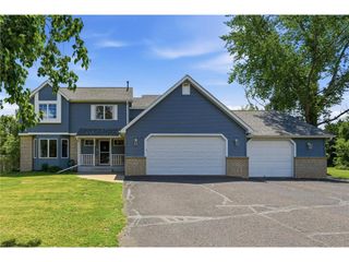 591 Spurline Circle, Hudson, WI 54016