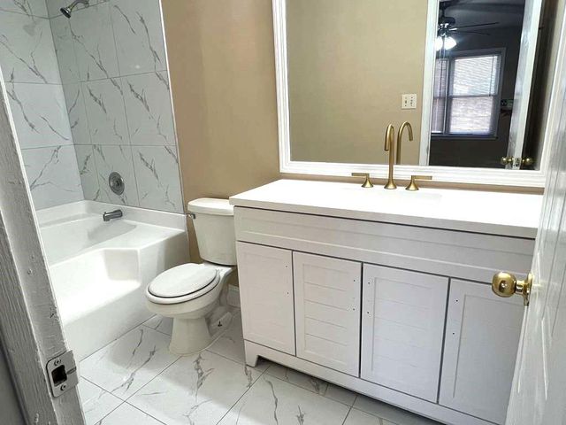 7941 Creekstone Way, Riverdale, GA 30274