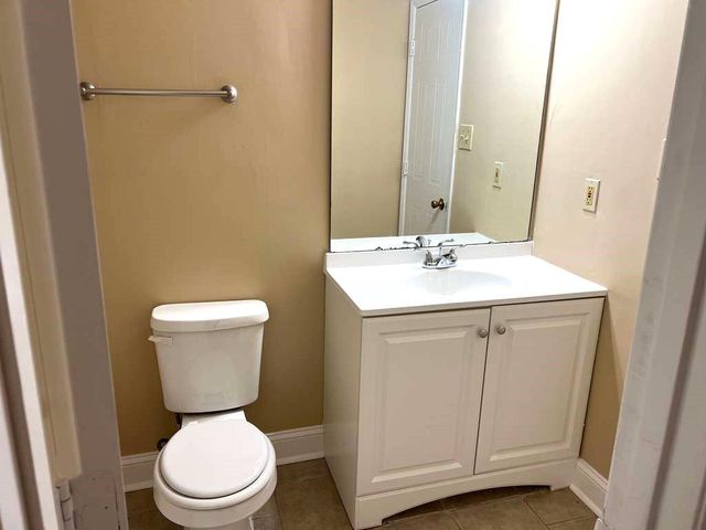 7941 Creekstone Way, Riverdale, GA 30274