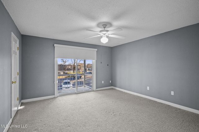 550 Post Road, 121, Ridgeland, MS 39157