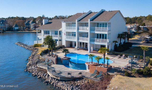 550 Post Road, 121, Ridgeland, MS 39157