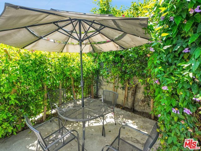 1145 N Hoover Street, Los Angeles, CA 90029