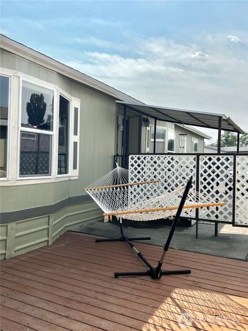 2240 W Broadway Avenue #204, Moses Lake, WA 98837