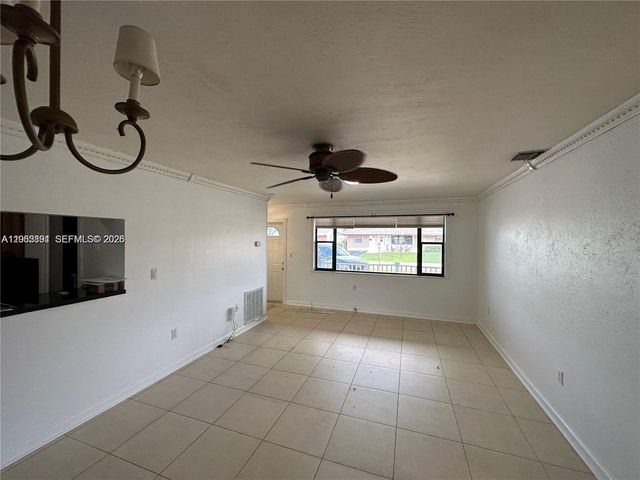 7880 NW 11th St 0, Pembroke Pines, FL 33024