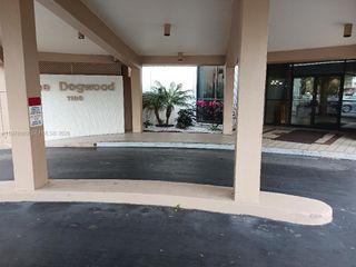 1100 St Charles Place 213, Pembroke Pines, FL 33026