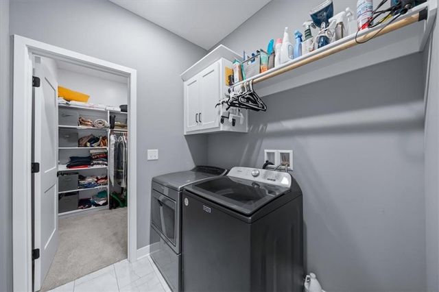 16083 Ryan Circle, Parkville, MO 64152