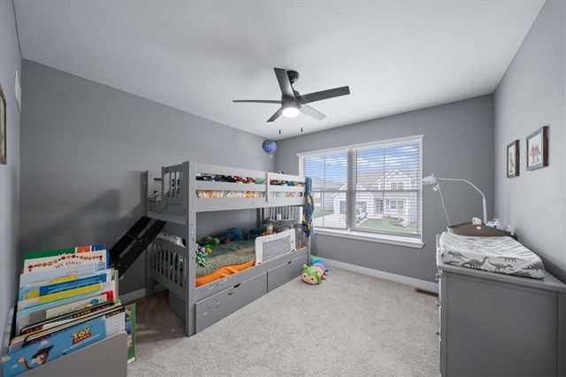 16083 Ryan Circle, Parkville, MO 64152